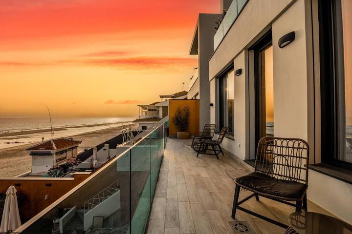 Casa rural para 6 personas, con terraza además de jardín y piscina en Parque nacional y natural de Doñana - 2