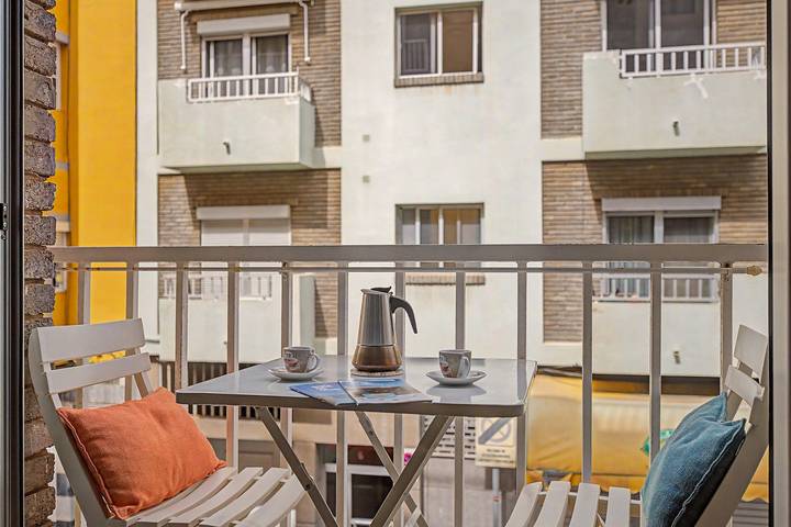 Apartamento entero, Apartamento vacacional 'Matias Padron House' con balcón y Wi-Fi in Arenales, Las Palmas de Gran Canaria