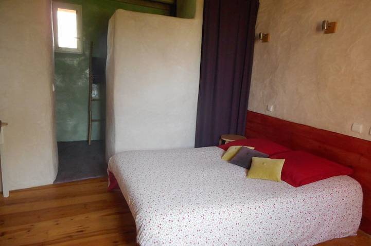 Location de vacances pour 4 personnes, avec piscine et jardin à Savigné-sous-le-Lude - 2
