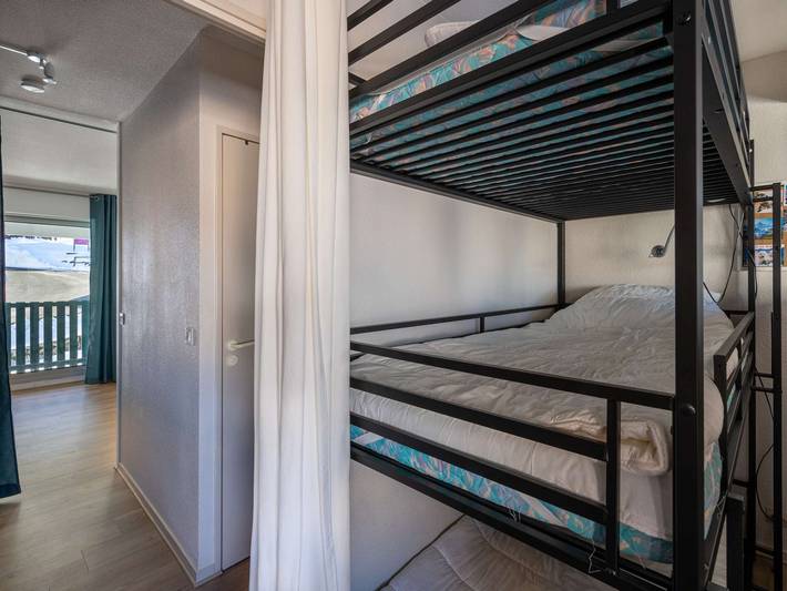 Gîte pour 4 personnes, avec balcon dans Office De Tourisme Gourette - 3