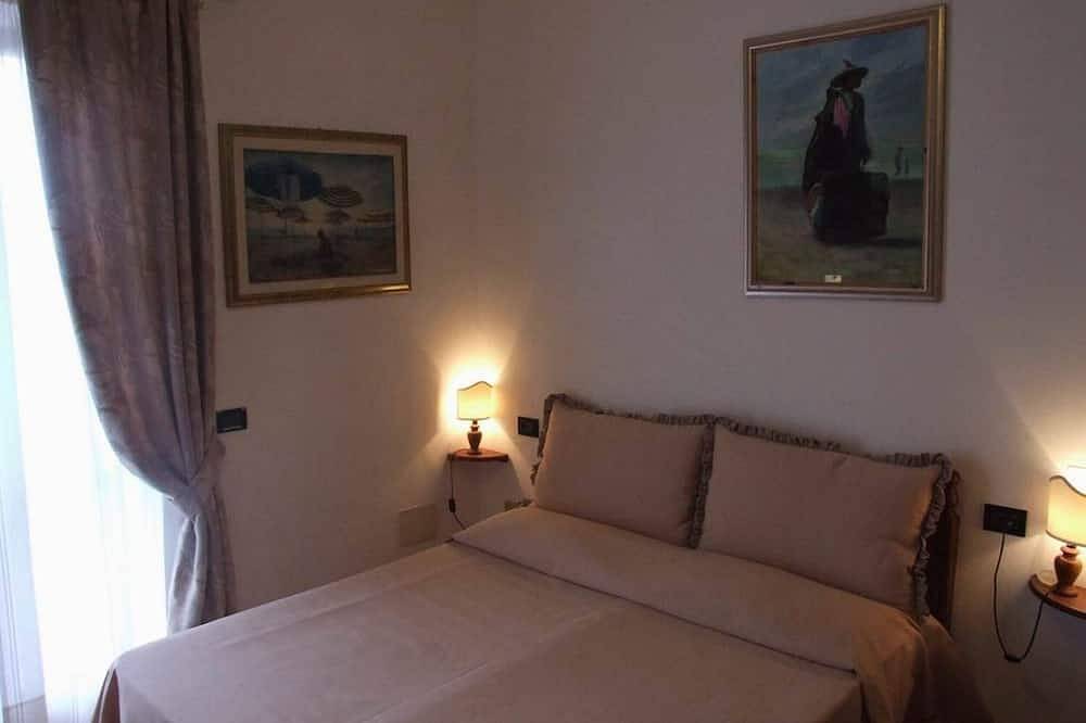 Grosse komfortabel Villa mit Blick, Garten und  Gemeinschaftpool,Dorfnah in Valcanina, Sassetta