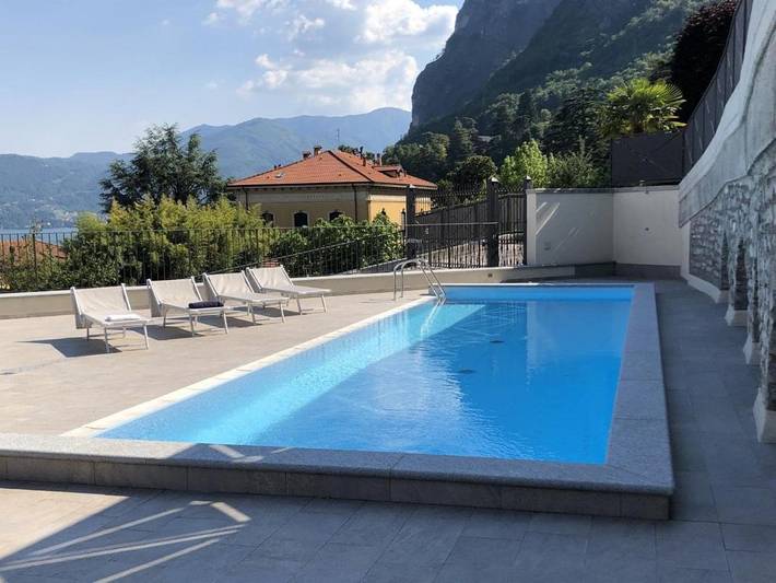 Ferienhaus für 4 Personen, mit Balkon und Garten sowie Pool