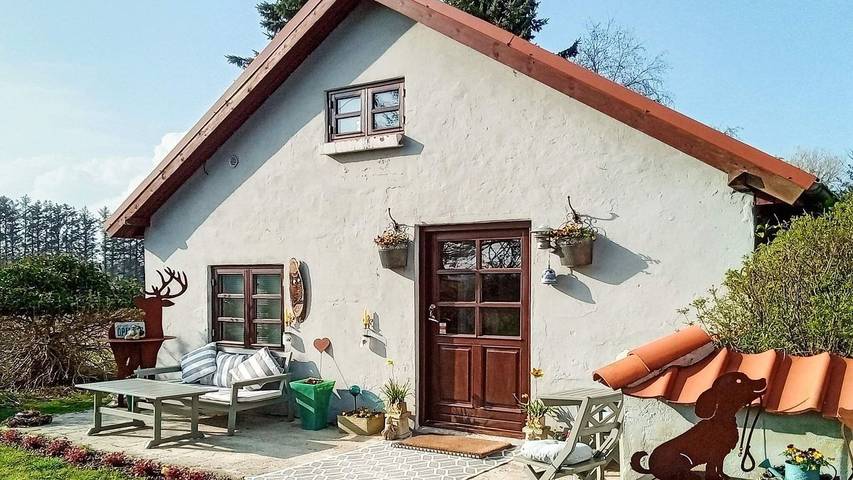 Ferieudlejning for 5 personer, med terrasse, husdyr tilladt i Lyngså