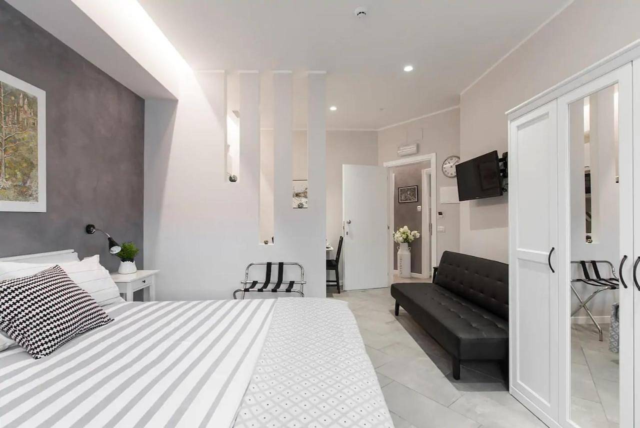 Appartamento intero, Interno 1 Ciampino Roma Luxury Apartment con Cucina Balcone in Ciampino, Castelli Romani