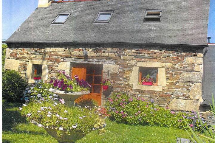 Location de vacances pour 4 personnes, avec terrasse et jardin, animaux acceptés à Trédrez-Locquémeau