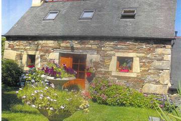 Gîte de Charme avec vue mer sur jardin
