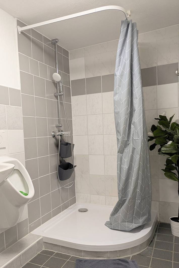 Ganze Ferienwohnung, Ferienwohnung Orange 1.Og Kassel: 1-4 Betten | Zentral & Ruhig | 3 Min. zur Tram und Zug in Oberzwehren, Kassel