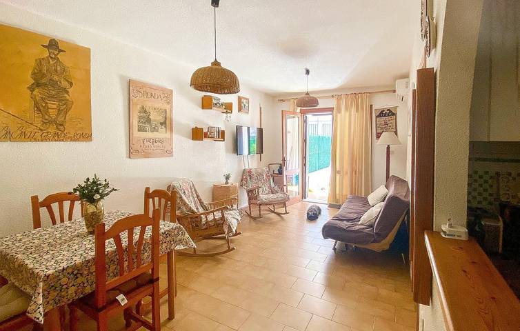 Ferienhaus für 6 Personen, mit Terrasse und Garten sowie Pool, mit Haustier in Torrevieja - 3