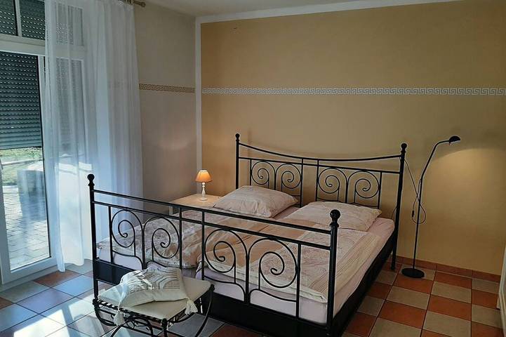 Ferienhaus für 4 Personen, mit Garten und Terrasse sowie Pool in Wesenberg - 2