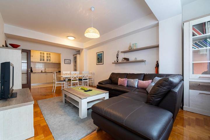 Apartament wakacyjny dla 4 osób, z balkon w Podgorica