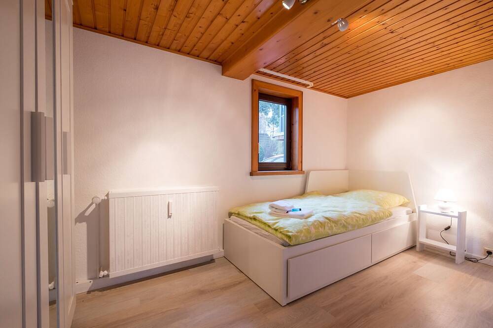 Haus Innerdorf - gemütliches Ferienhaus im Taunus - am Limeskastell Pohl in Pohl, Lahn-Taunus