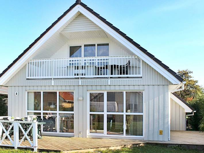 Ferienhaus für 7 Personen, mit Whirlpool und Terrasse sowie Garten und Sauna in Wackerballig
