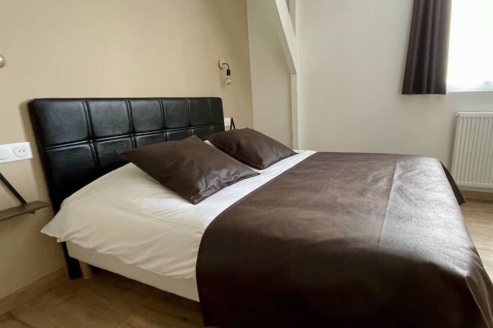 Ganze Wohnung, Studio-Premium-Ensuite-Gartenblick-2ème étage in Lens, Lens und Umgebung