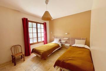 Villa für 8 Personen in La Madrague, Hyeres, Bild 2
