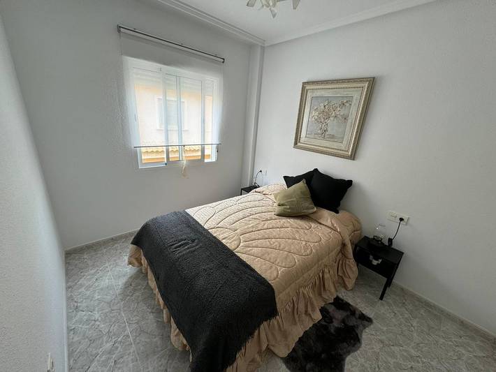 Ferienwohnung für 12 Personen, mit Seeblick und Meerblick sowie Ausblick und Garten in Torrevieja - 4