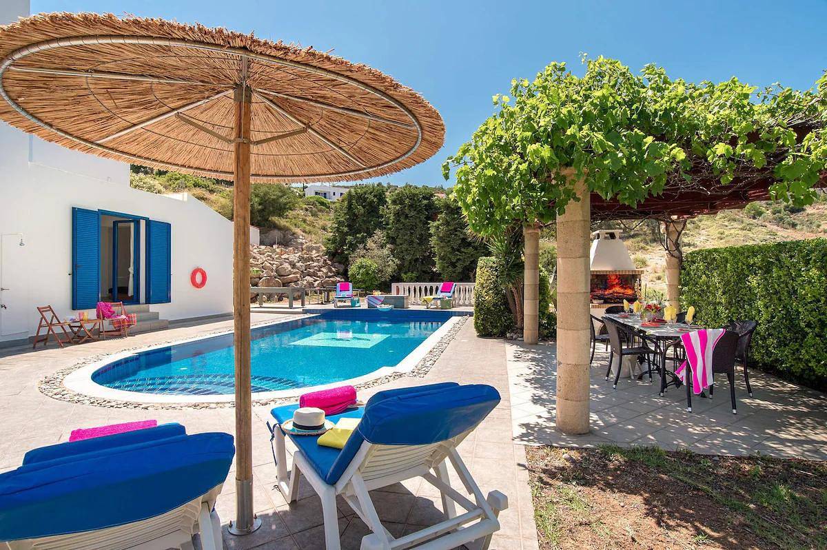 Villa pour 6 personnes avec terrasse in Calathos, Rhodes