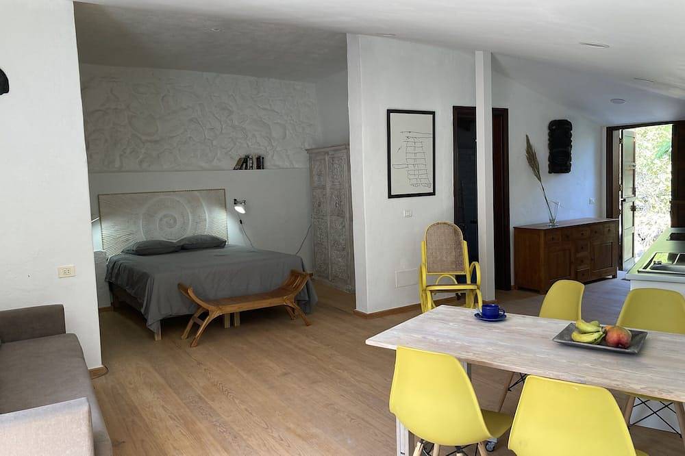 Apartamento entero, Bright, friendly apartment on an eco finca in San Sebastián de la Gomera, La Gomera