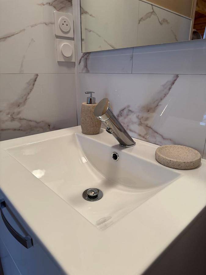 Appartement entier, One-Bedroom Apartment in Castanet-Tolosan, Canal du Midi