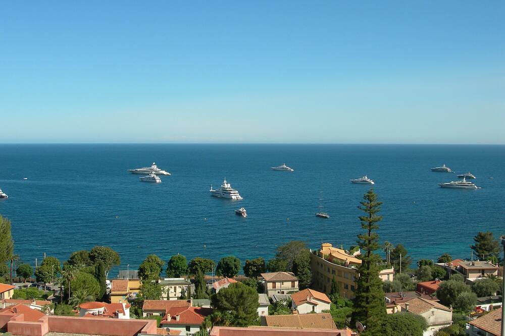 Ganze Wohnung, Sea view garden apartment with pool option. Near beach between Nice and Monaco in Èze, Mittelmeerküste (Frankreich)