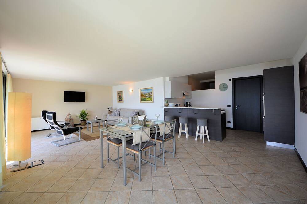 Ganze Wohnung, Larianella House, peace and relaxation in Vercana, Gemeinde Vercana