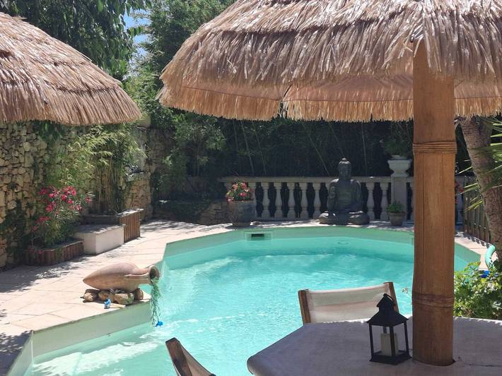 Appartement de vacances pour 2 personnes, avec terrasse et piscine à Salon-de-Provence