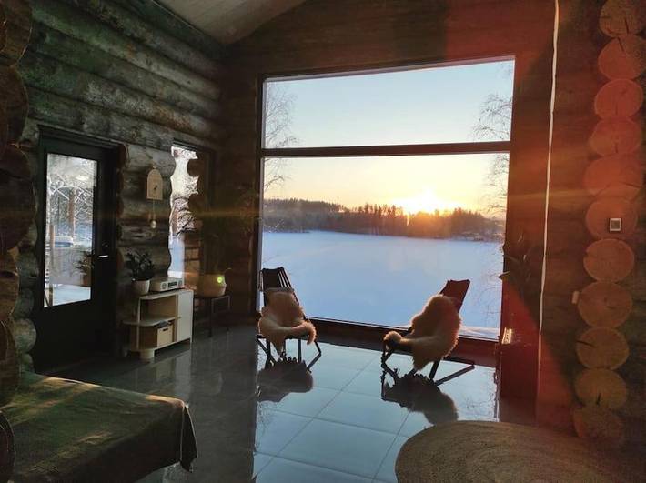 Ferienhaus für 8 Personen, mit Whirlpool und Terrasse sowie Garten und Pool