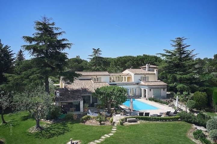 Villa pour 18 personnes, avec Balcon et Jardin à Mouans-Sartoux