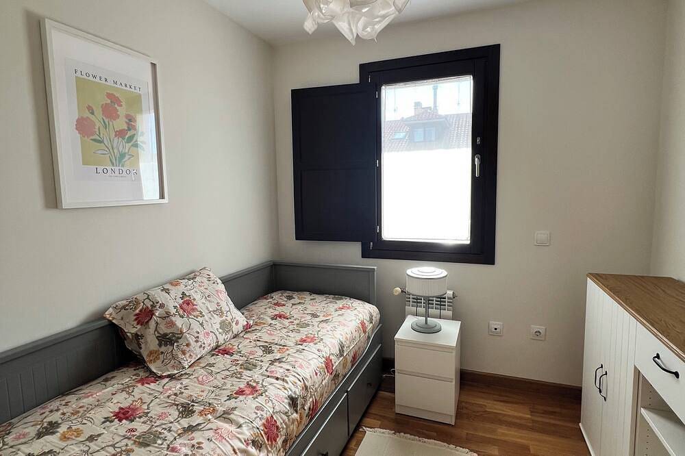 Entire apartment, Beautiful brand new apartment in Colombres, 2 km from the beach. in Ribadedeva, Costa Verde (Spain)