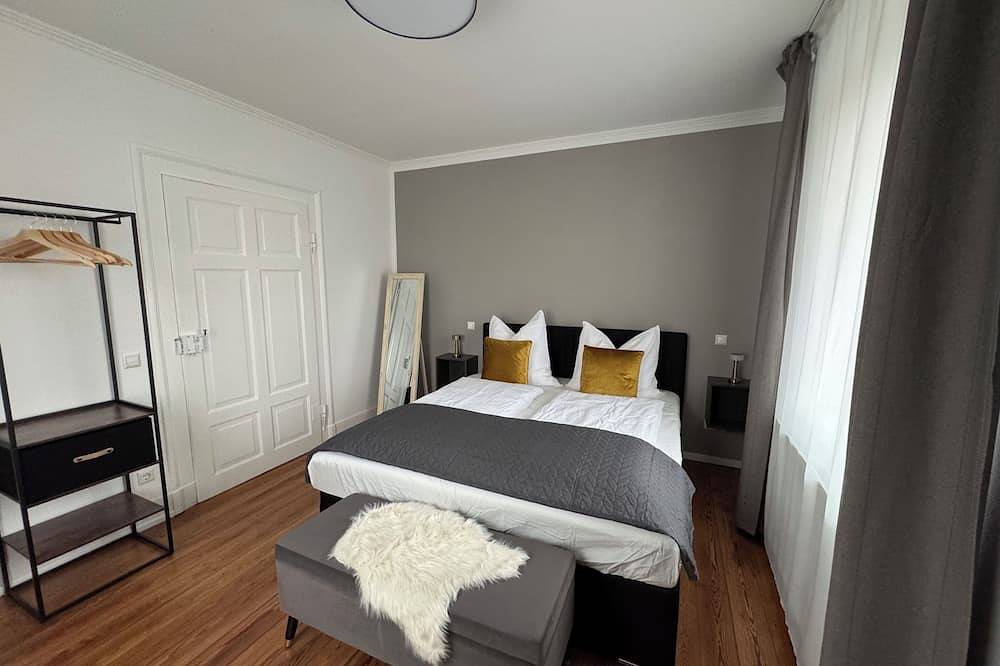Ganze Wohnung, Die moderne Ferienwohnung für die ganze Familie oder Freunde. in Weikersheim, Taubertal
