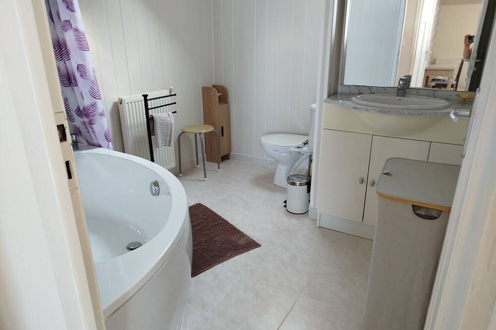 House for 6 people, 500m from the beach and shops.  Pets allowed. in Saint-Lunaire, Saint-Malo und Umgebung