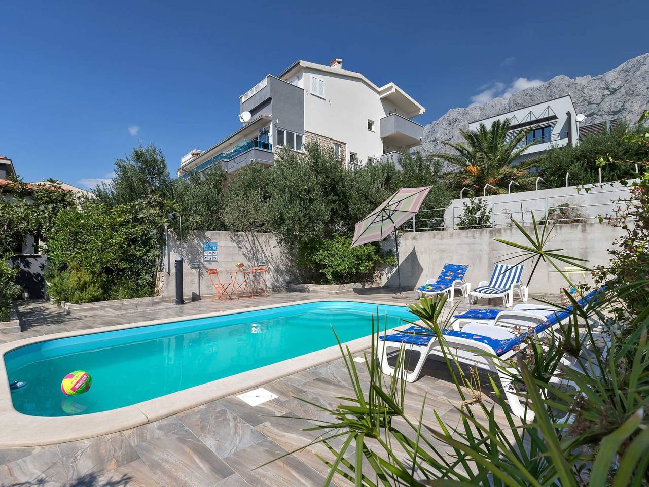 Ganze Wohnung, Vele Duplex-Wohnung mit Terrassen und Meerblick in Makarska, Makarska Riviera