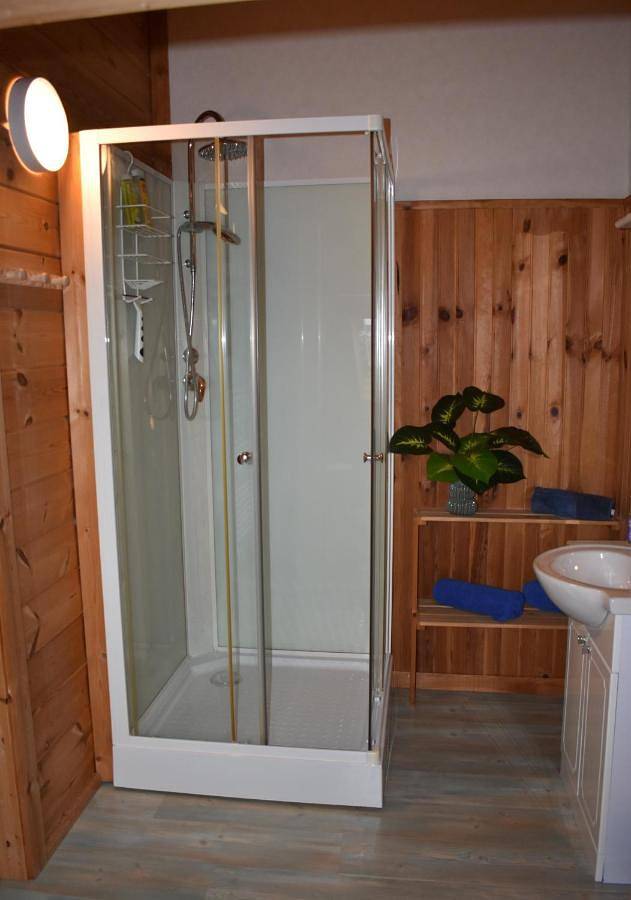 Location de vacances pour 2 personnes, avec jardin ainsi que piscine et vue dans Cascade d'Autoire - 2