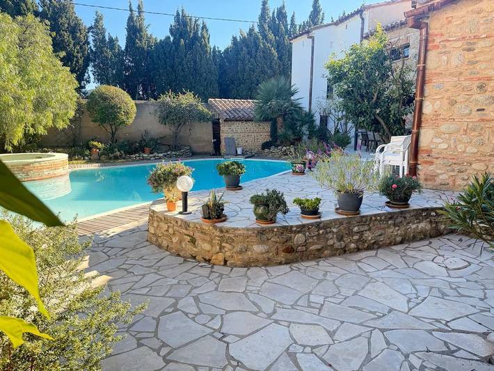 Gîte pour 6 personnes, avec jardin et terrasse ainsi que jacuzzi et piscine, animaux acceptés à Ille-sur-Têt - 3