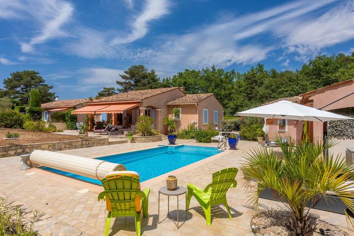 Location de vacances pour 2 personnes, avec Jardin dans le Var