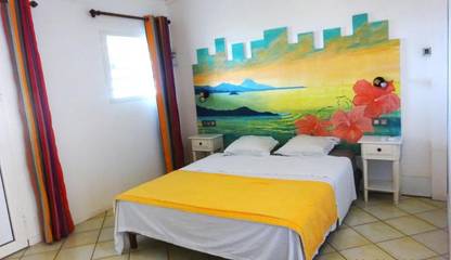 Gîte pour 2 personnes, avec terrasse et vue dans Anse l'Etang