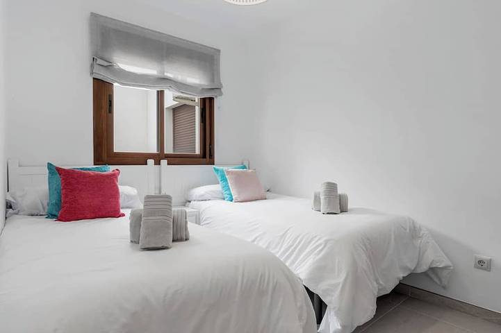 Ganze Wohnung, 2 Bed Apartment in Benahavis in Val de Guadalmina, Benahavís