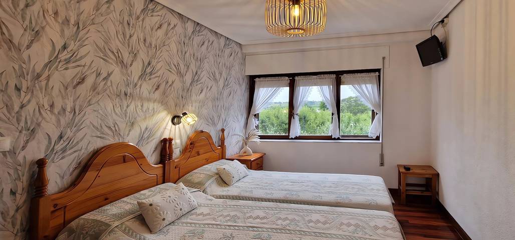 Holiday letting for 2 people, with garden in Northern Spain