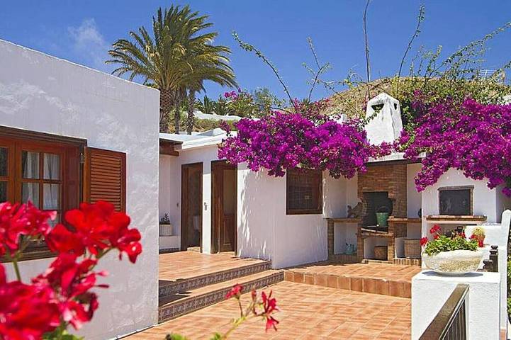 Casa de vacaciones para 6 personas, con jardín además de jacuzzi y balcón en Nazaret