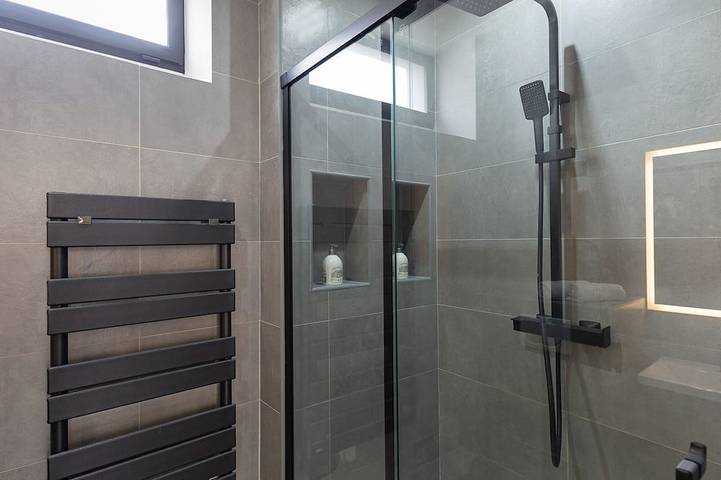 Entire apartment, Appartement Luxueux/15mn Fontainebleau in Montereau-Fault-Yonne, Seine-et-Marne