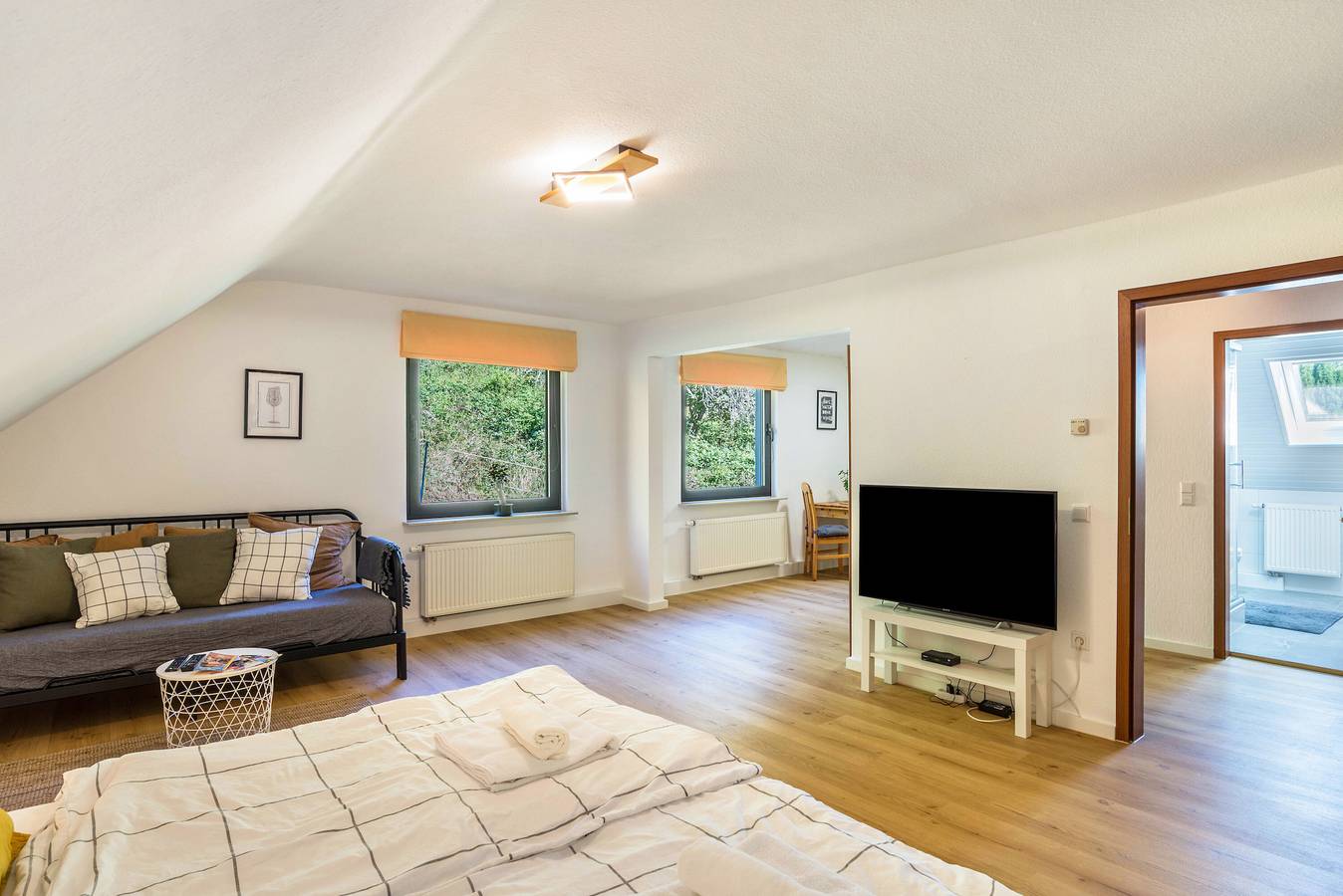 Entire apartment, Apartment 'Ferienwohnung Zur Frischen Quelle' with Wi-Fi in Eußerthal, Südliche Weinstraße