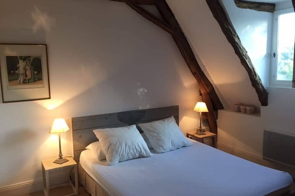 Im Herzen des Périgord Noir, einem alten Bauernhof aus dem 18. Jahrhundert mit völliger Unabhängigkeit in Thenon, Périgord Noir