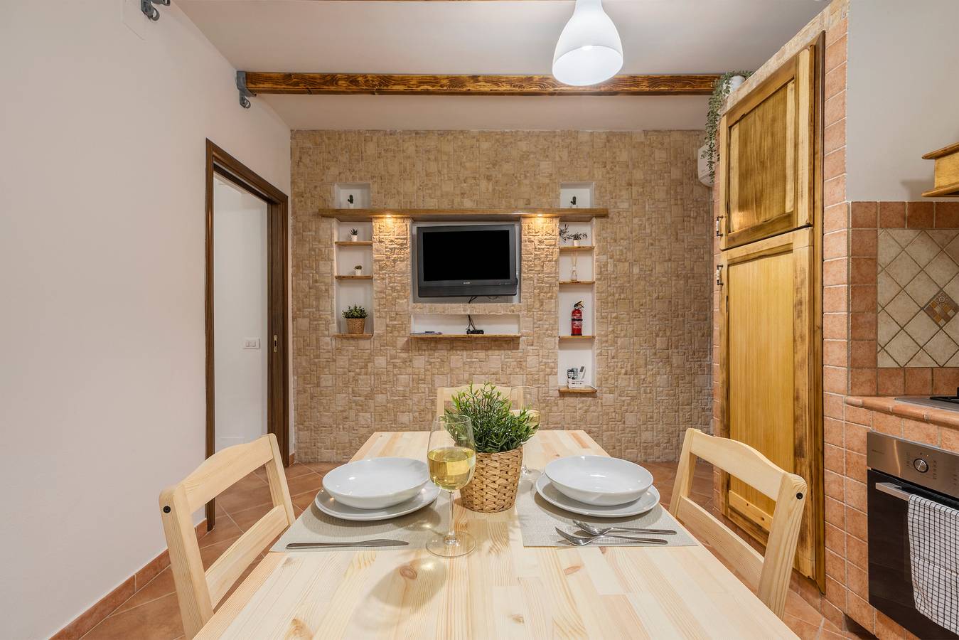 Ganze Wohnung, Ferienwohnung 'Aurora Sul Mare' mit Wi-Fi und Klimaanlage in Palermo, Palermo Provinz