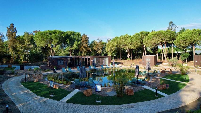 Bungalow para 2 pessoas, com jardim e vista e ainda piscina em Distrito de Santarém