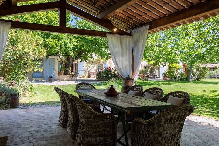 Chalet para 10 personas, con jardín y piscina - 1