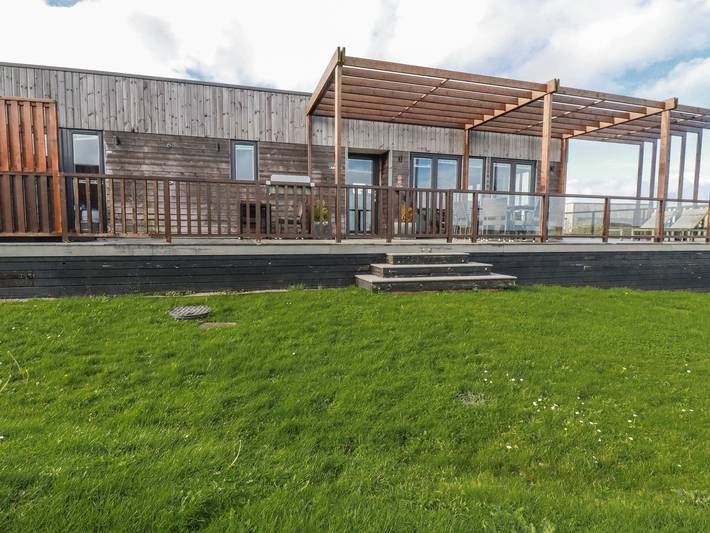 Cottage for 6 people, with Hot tub and Terrace as well as Pool and Sauna in Portreath