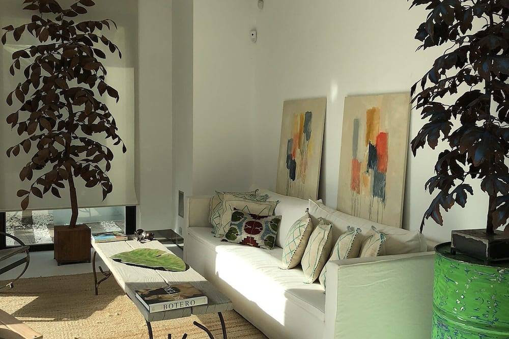Luxusvilla im Zentrum von Ville Wifi-Pool, Klimaanlage und kostenlosem Park in Bellavista-La Palmera, Sevilla