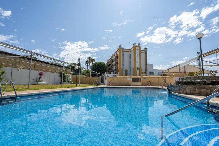 Hotel para 2 personas, con piscina además de vistas y jardín en Chiclana de la Frontera - 2
