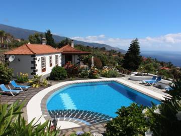 Ferienhaus für 7 Personen, mit Terrasse und Garten sowie Pool auf La Palma