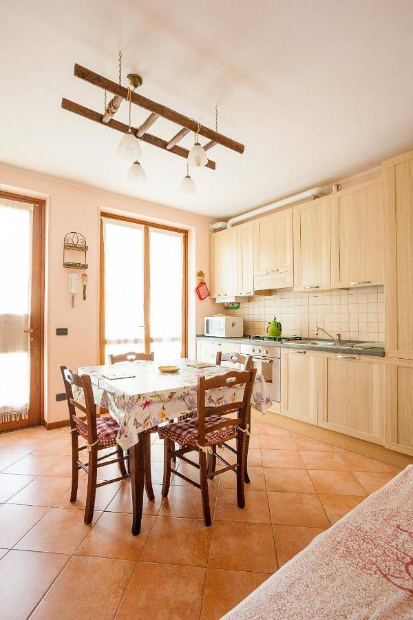 Gîte pour 4 personnes, avec jardin et vue à Gazzaniga (homonymie)