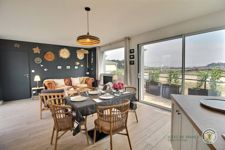 Ker Touro in Trégastel, Roze Granietkust